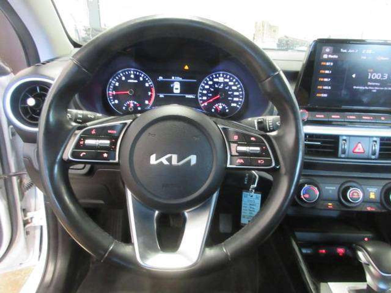 2023 Kia Forte EX HTD. SEATS, BT ALLOYS, APPLE/ANDROID, 74K! Photo