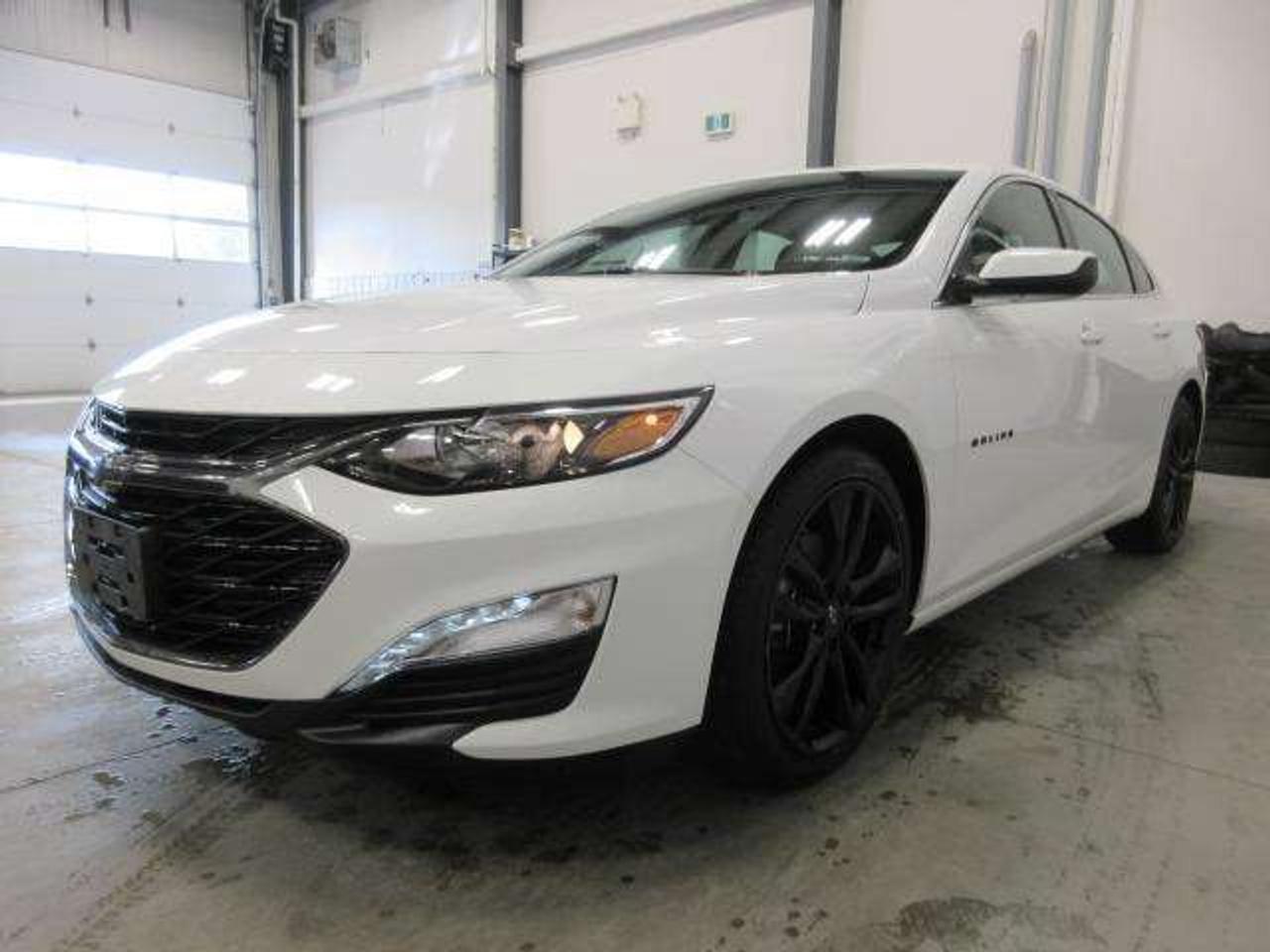 2024 Chevrolet Malibu LT, APPLE/ANDROID, A/C, BT, CAMERA, ALLOYS, 52K! Photo