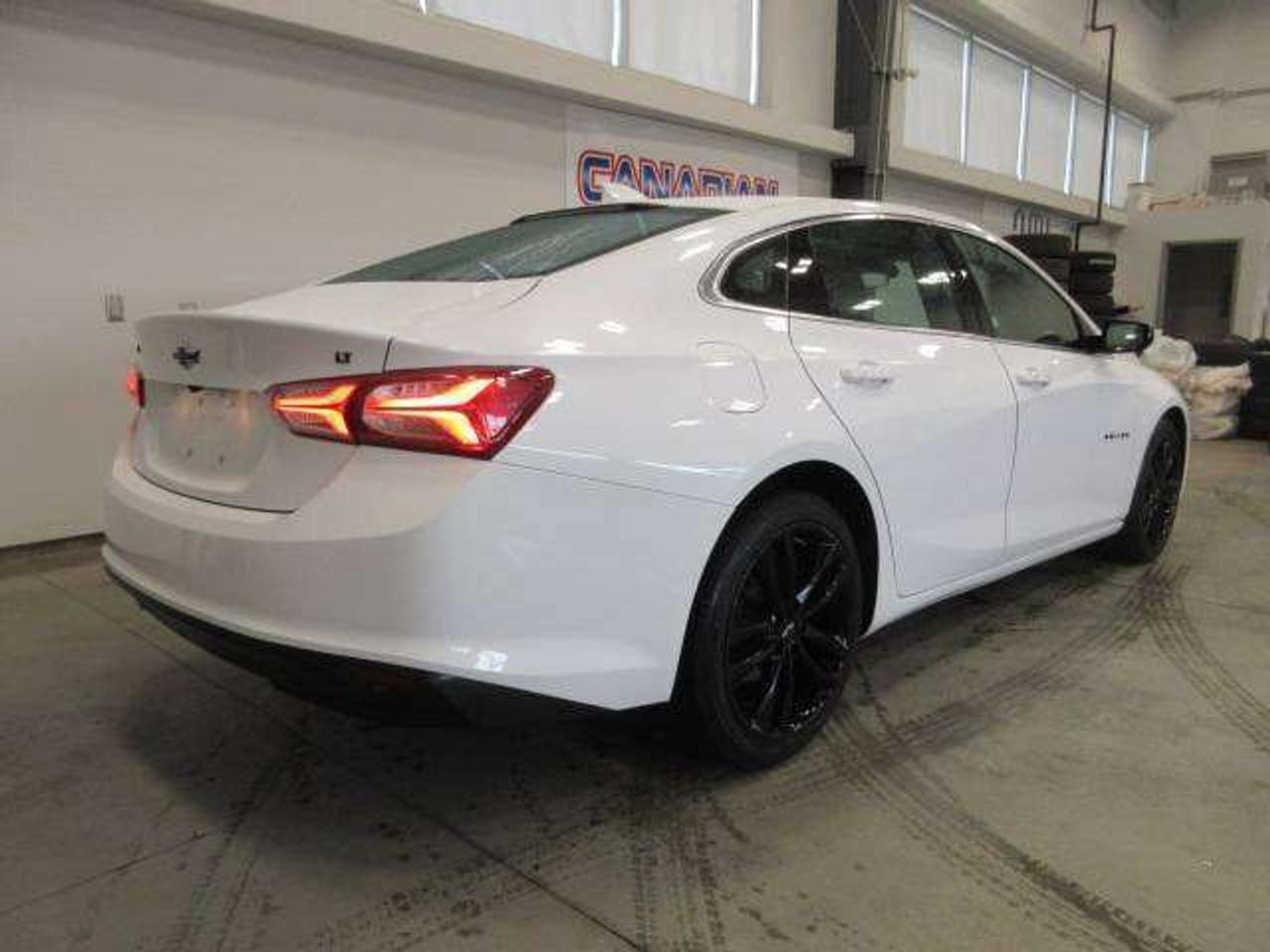 2024 Chevrolet Malibu LT, APPLE/ANDROID, A/C, BT, CAMERA, ALLOYS, 52K! Photo