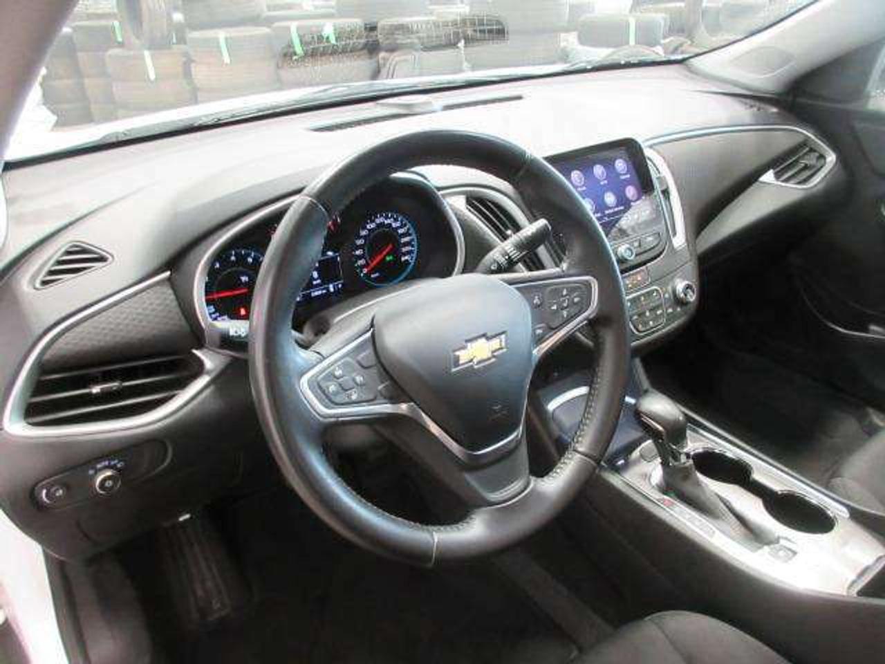 2024 Chevrolet Malibu LT, APPLE/ANDROID, A/C, BT, CAMERA, ALLOYS, 52K! Photo