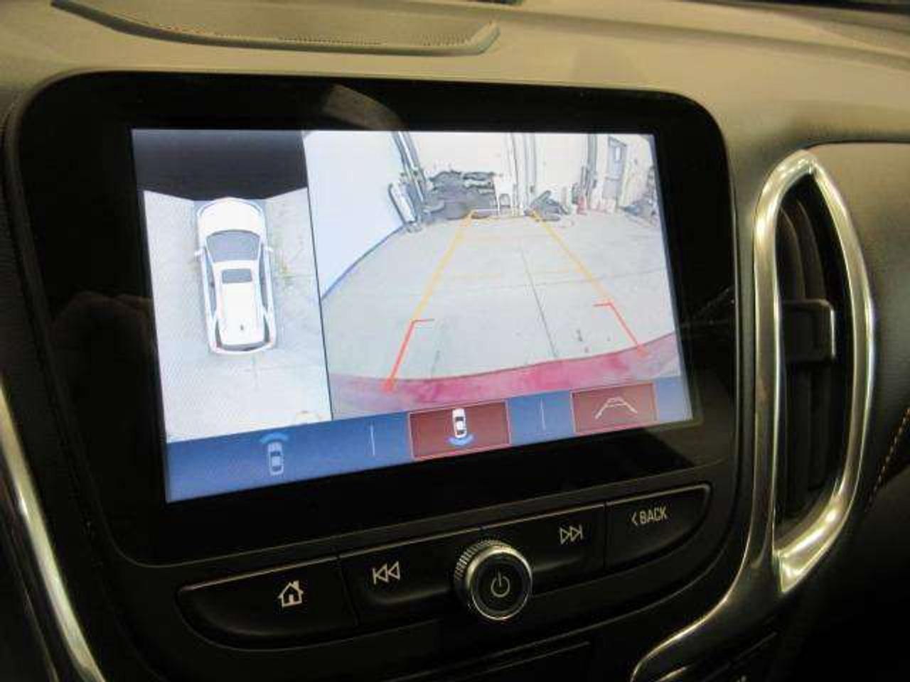 2018 Chevrolet Equinox PREMIER AWD, NAV, ROOF, HTD. LEATHER, 100K! Photo