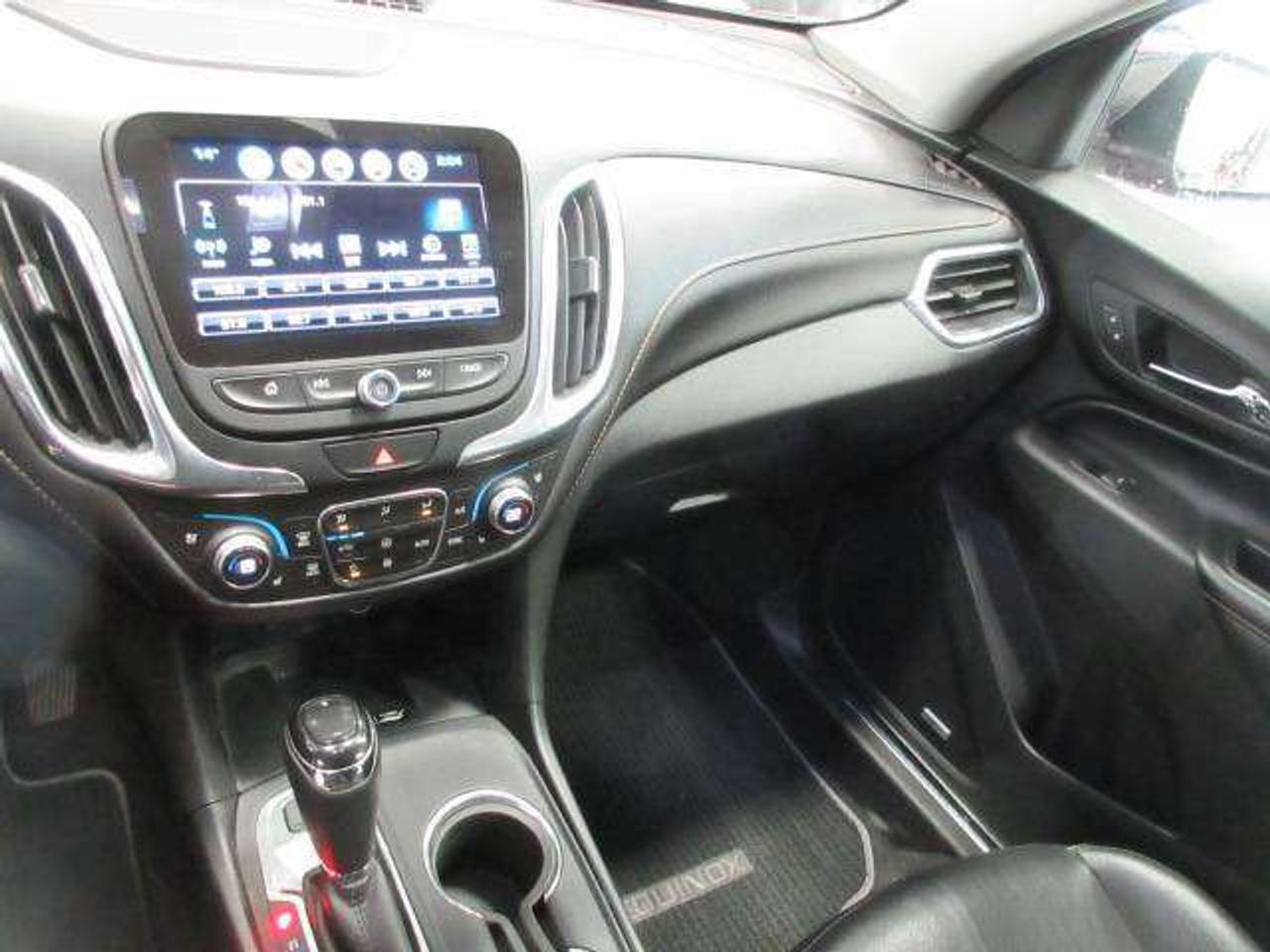 2018 Chevrolet Equinox PREMIER AWD, NAV, ROOF, HTD. LEATHER, 100K! Photo