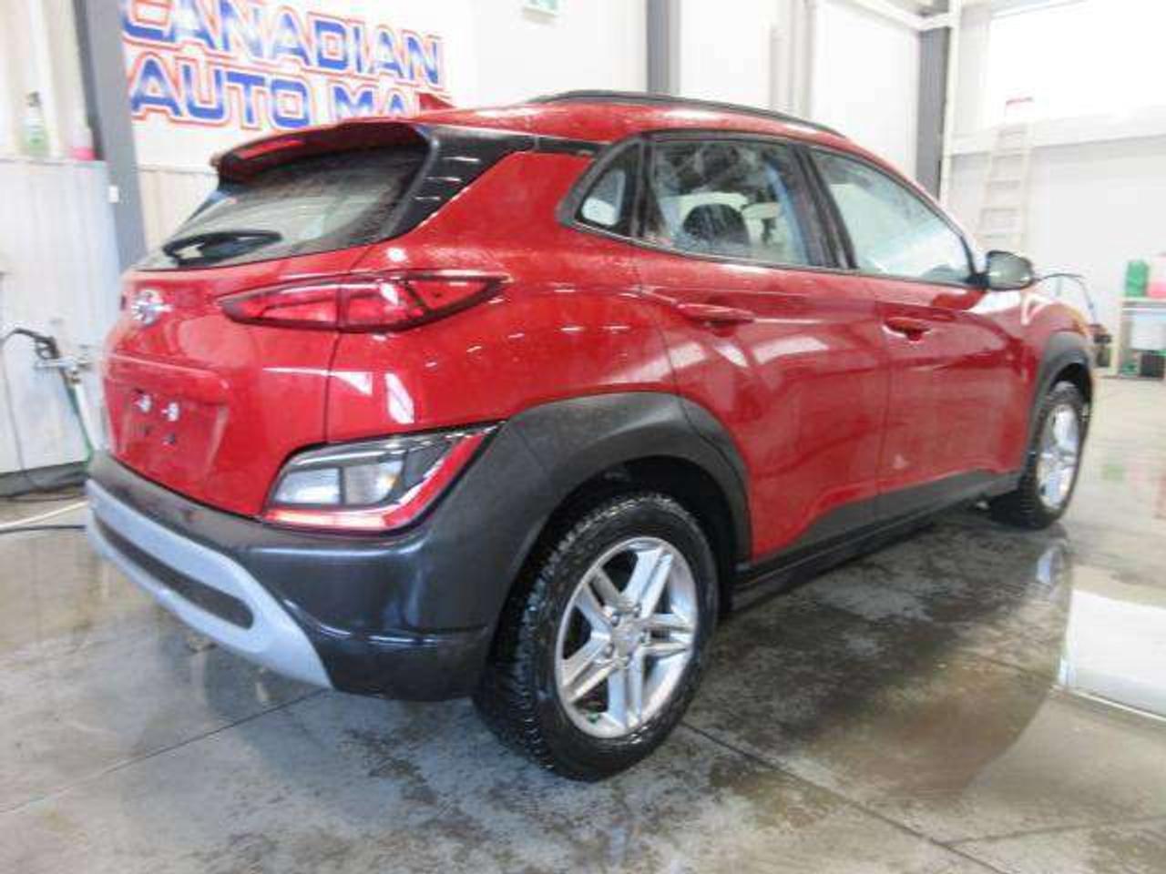 2022 Hyundai KONA ESSENTIAL, HTD. SEATS, A/C, ALLOYS CAMERA, 54K! Photo