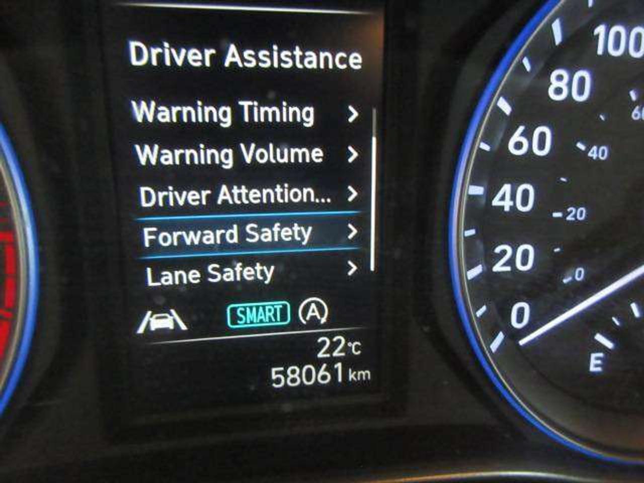 2022 Hyundai KONA ESSENTIAL, HTD. SEATS, A/C, ALLOYS CAMERA, 54K! Photo