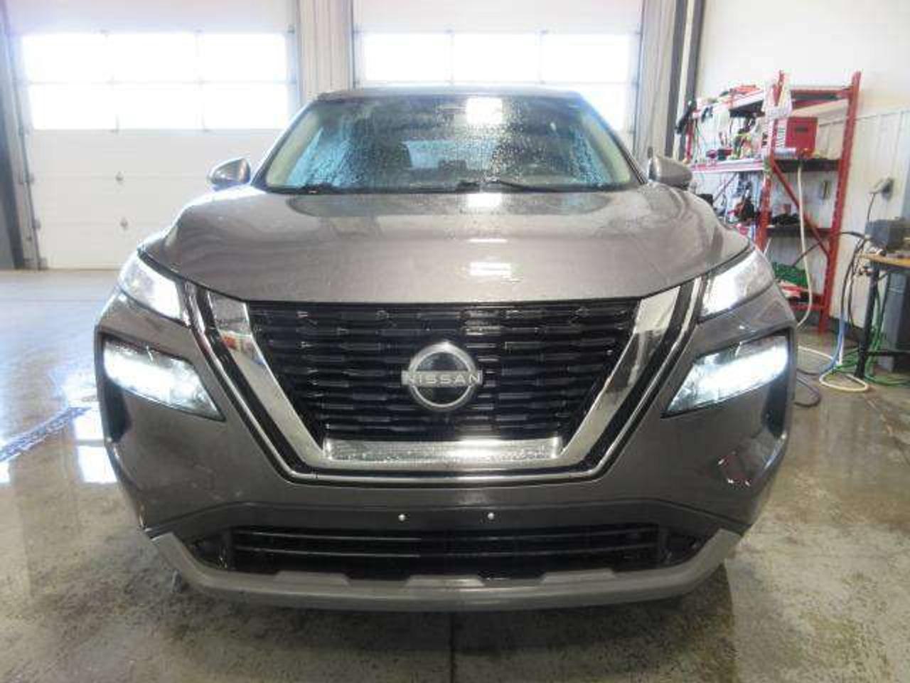 2022 Nissan Rogue S AWD, HTD. SEATS, A/C, APPLE/ANDROID, 187K! Photo