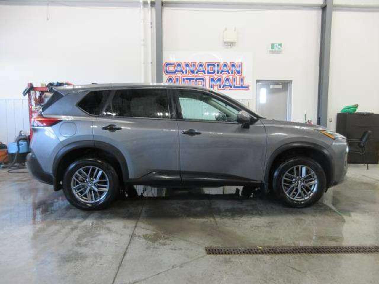 2022 Nissan Rogue S AWD, HTD. SEATS, A/C, APPLE/ANDROID, 187K! Photo