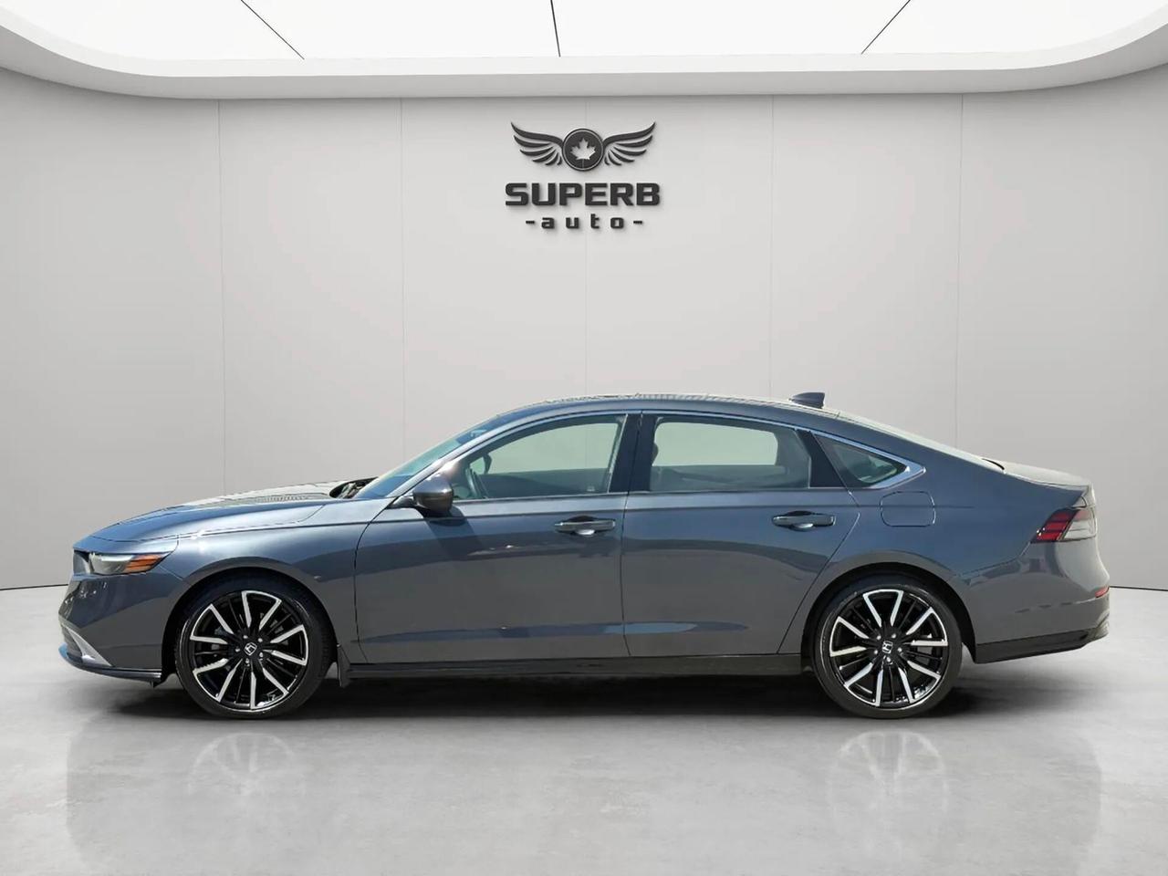 2024 Honda Accord TOURING   HYBRID   NO ACCIDENT   ONE OWNER Photo