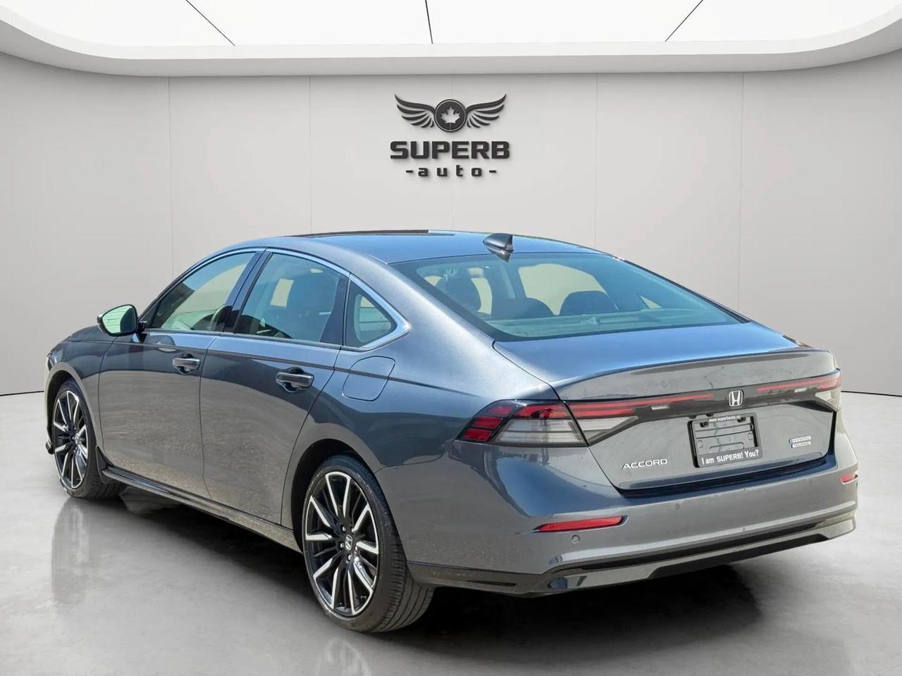 2024 Honda Accord TOURING   HYBRID   NO ACCIDENT   ONE OWNER Photo