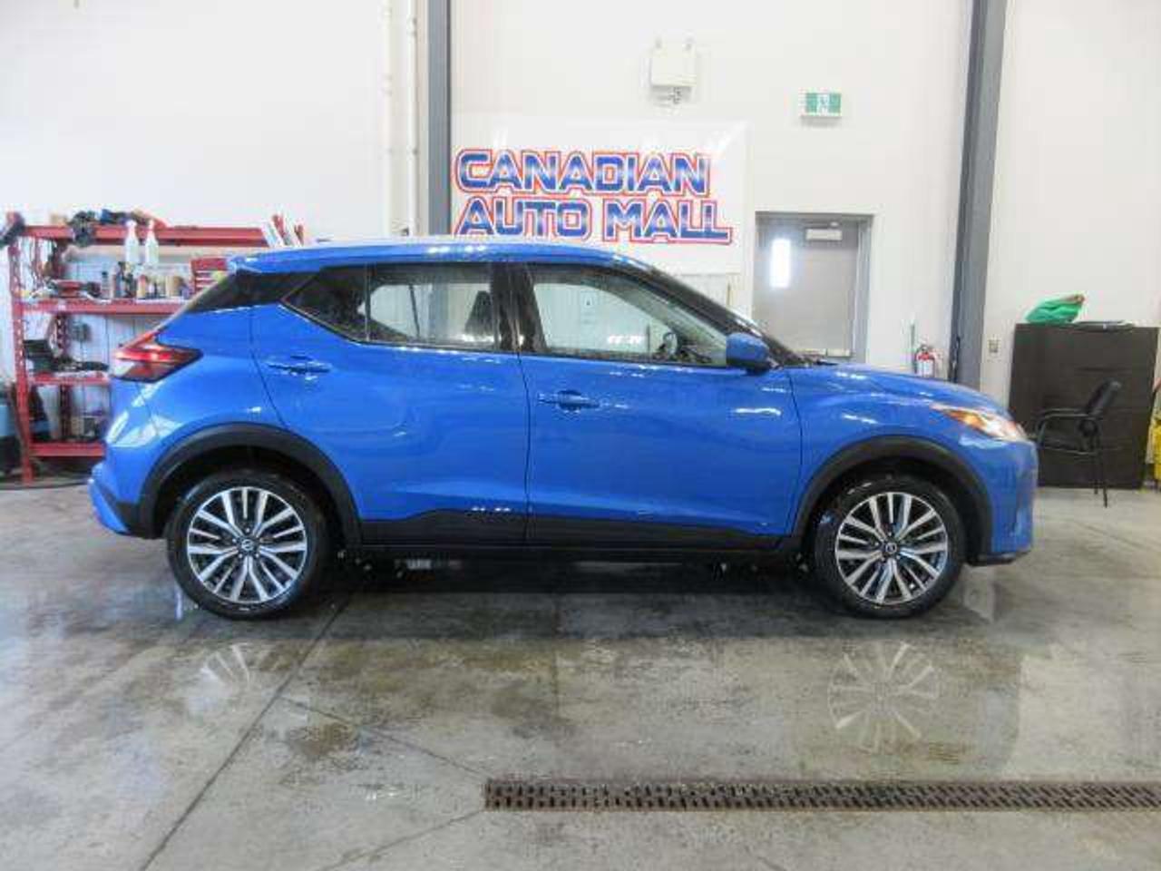 2021 Nissan Kicks SV, HTD. SEATS, A/C, BT, APPLE/ANDROID, 54K! Photo
