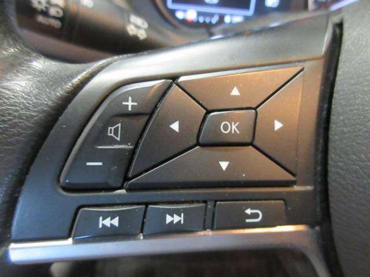 2020 Nissan Kicks SV, HTD SEATS, A/C, ALLOYS, APPLE/ANDROID, 78K! Photo