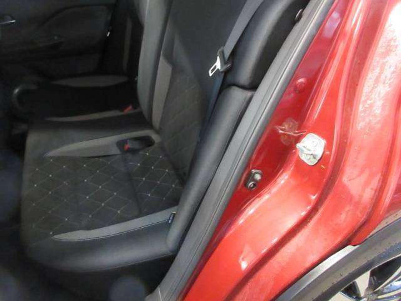 2020 Nissan Kicks SV, HTD SEATS, A/C, ALLOYS, APPLE/ANDROID, 78K! Photo