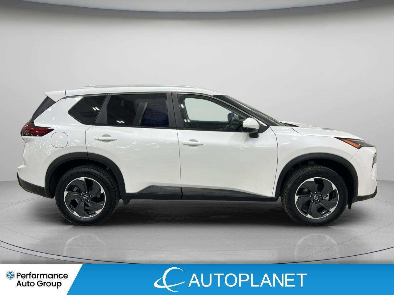 2025 Nissan Rogue SV AWD, Pano Roof, Apple CarPlay, Remote Start! Photo