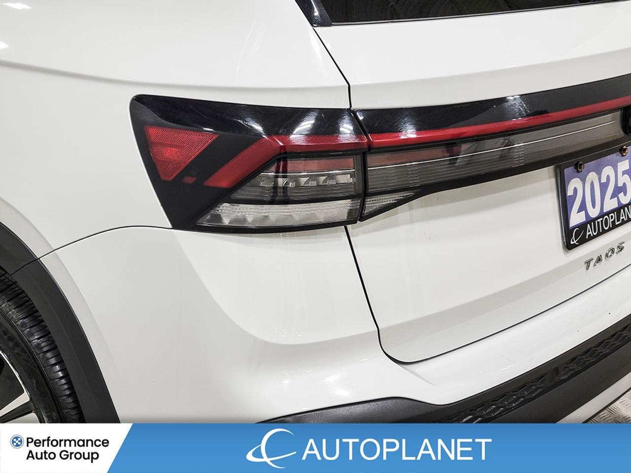 2025 Volkswagen Taos Comfortline AWD, Heated Seats, Apple CarPlay! Photo