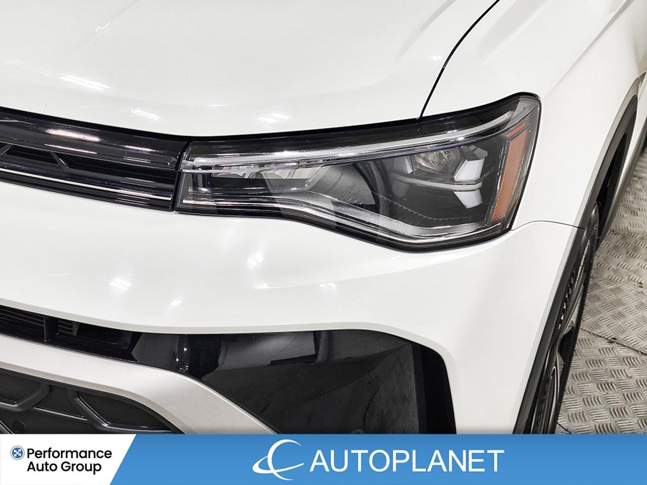 2025 Volkswagen Taos Comfortline AWD, Heated Seats, Apple CarPlay! Photo