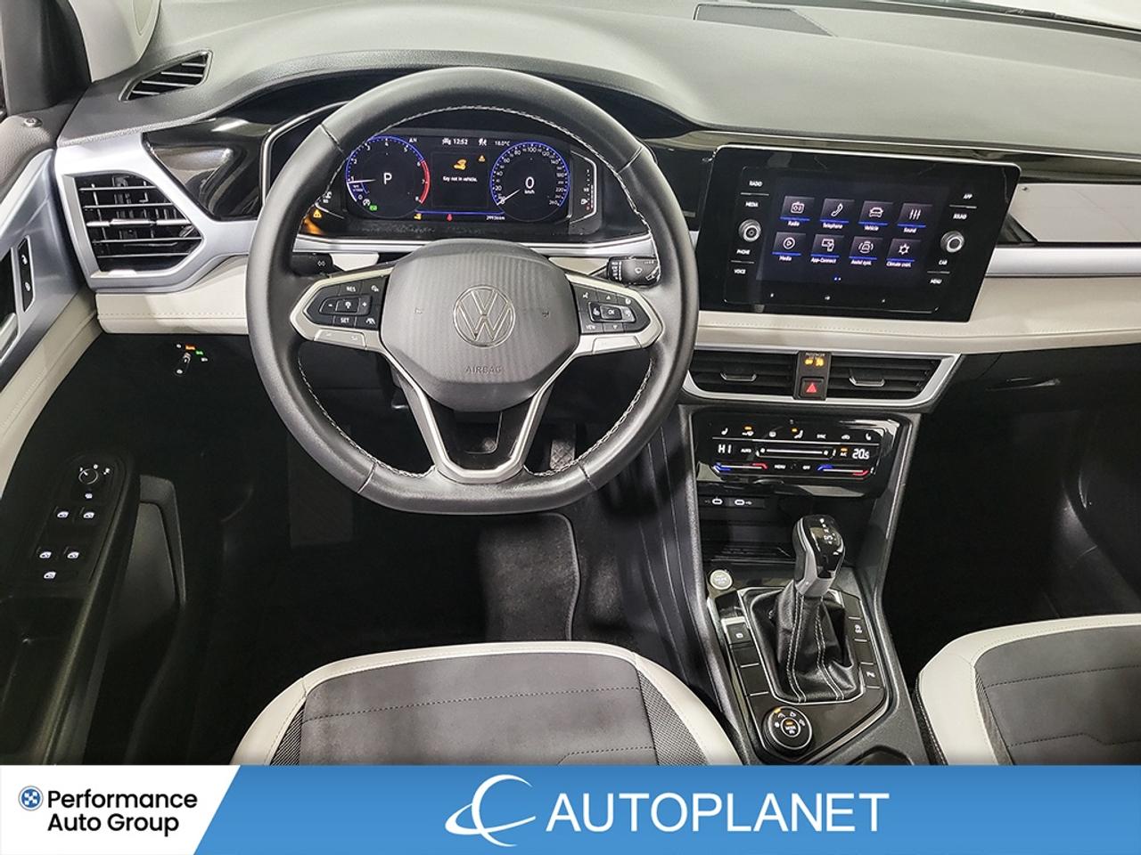 2025 Volkswagen Taos Comfortline AWD, Heated Seats, Apple CarPlay! Photo