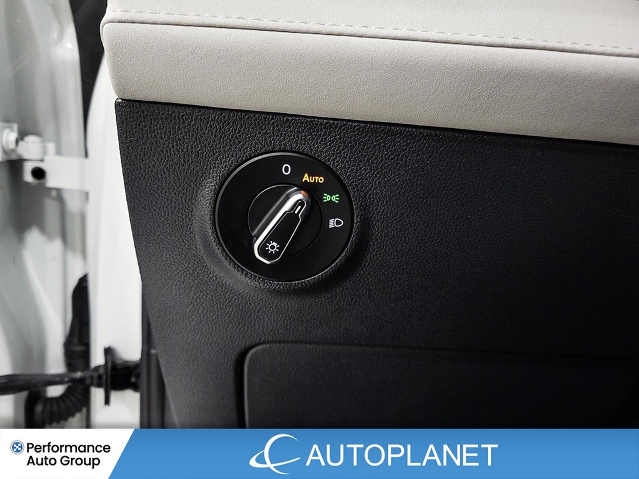 2025 Volkswagen Taos Comfortline AWD, Heated Seats, Apple CarPlay! Photo
