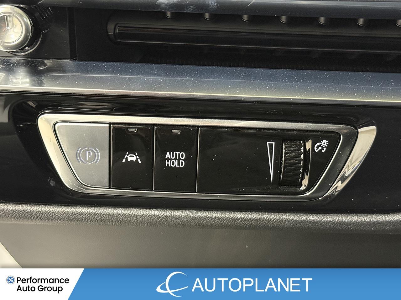 2024 Cadillac LYRIQ Tech, Electric, 494 Km Range (est), Back Up Cam! Photo