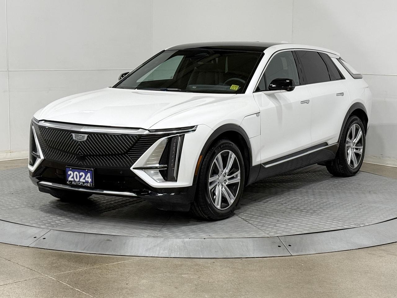 2024 Cadillac LYRIQ Tech, Electric, 494 Km Range (est), Back Up Cam! Photo