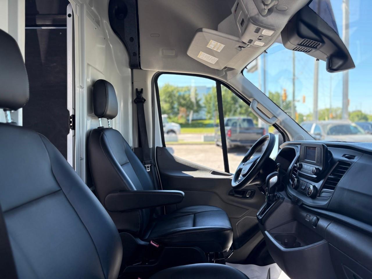 2024 Ford Transit-250 Cargo Base Rear-Wheel Drive High Roof Ext. Van 148 in. WB Photo