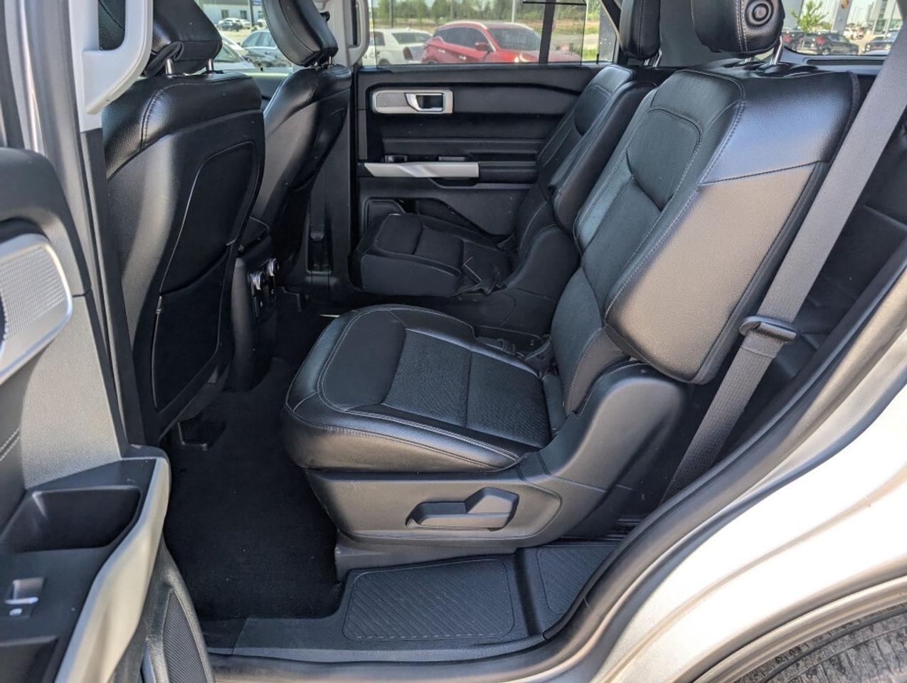 2020 Ford Explorer Limited   NAV   LEATHER   CAMERA   HTD SEATS Photo