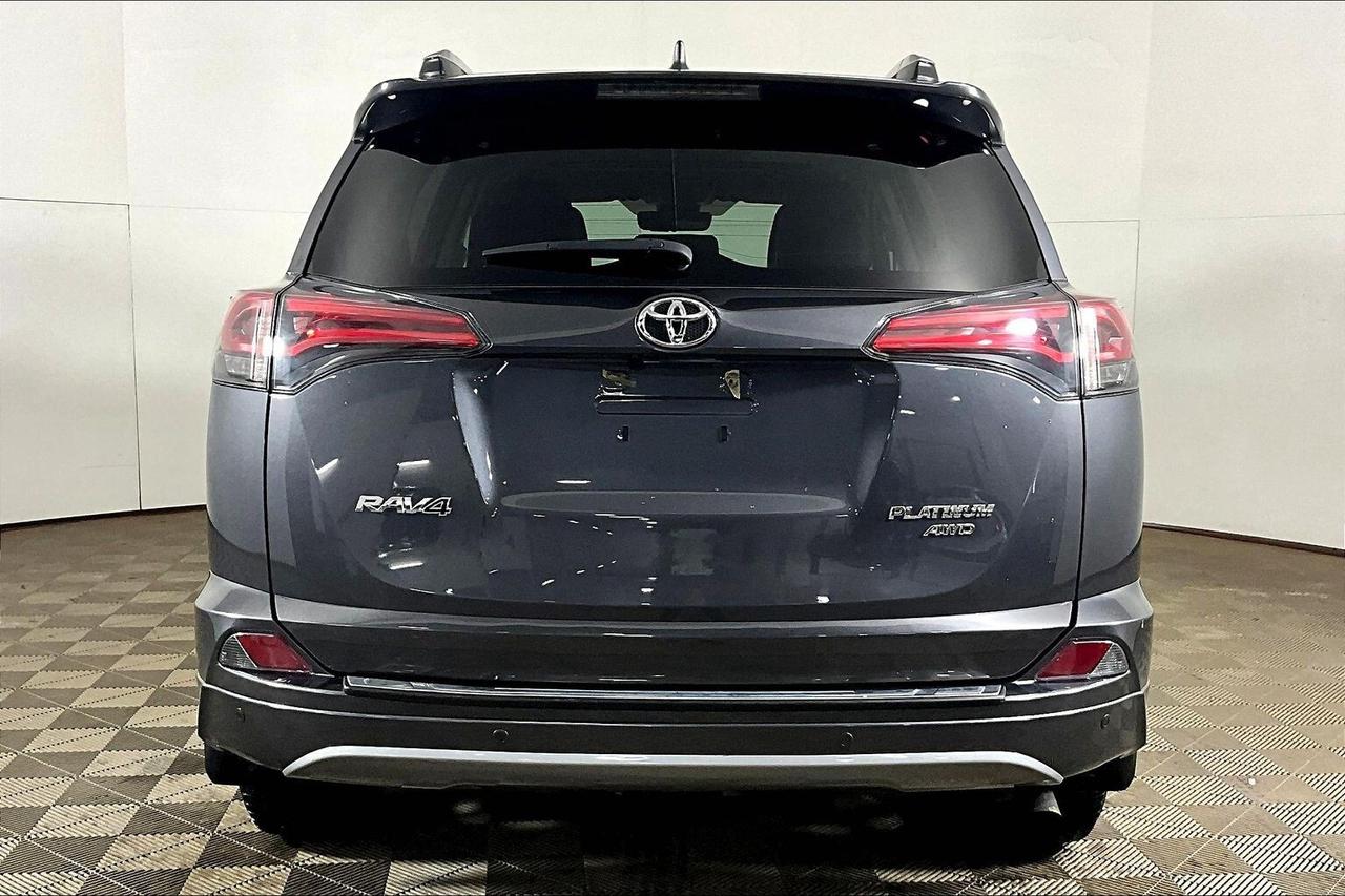 2018 Toyota RAV4 AWD LIMITED Photo
