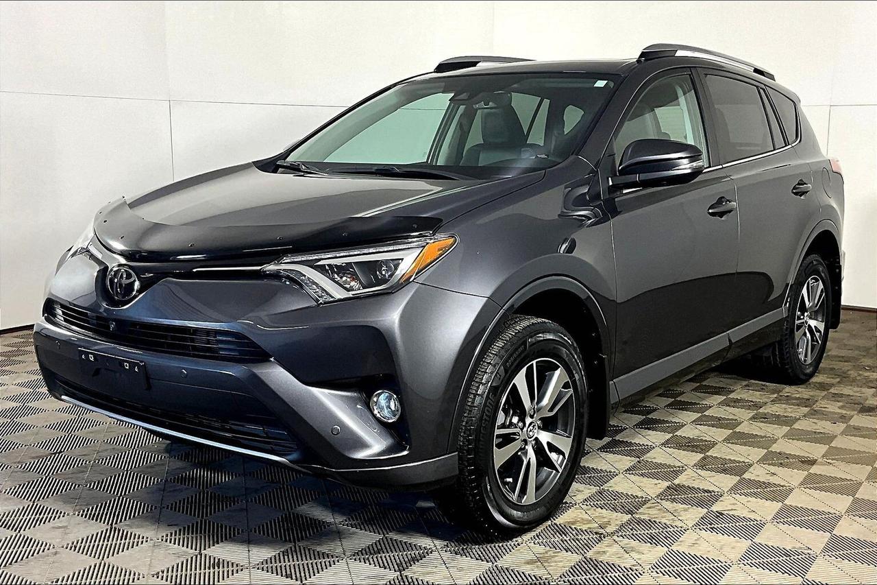 2018 Toyota RAV4 AWD LIMITED Photo