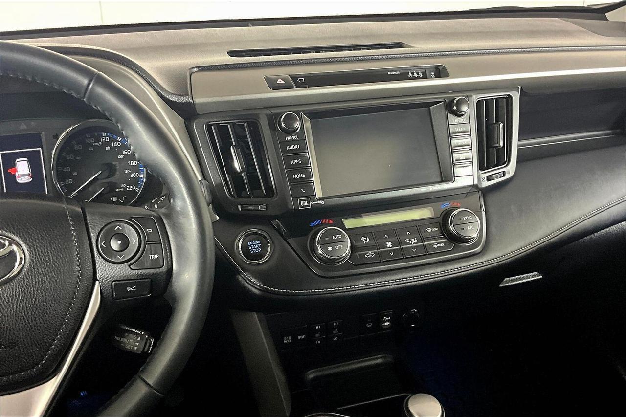 2018 Toyota RAV4 AWD LIMITED Photo