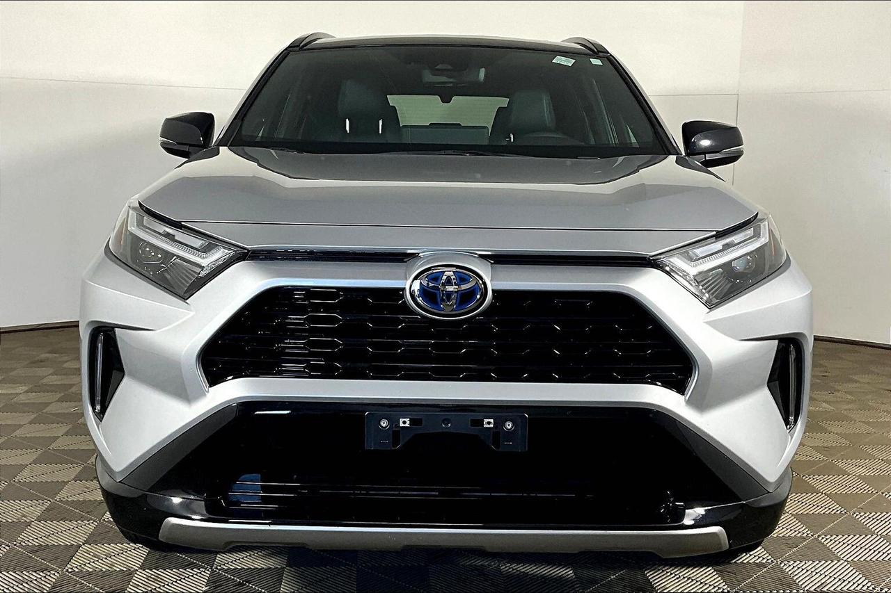 2024 Toyota RAV4 HYBRID XSE AWD Photo