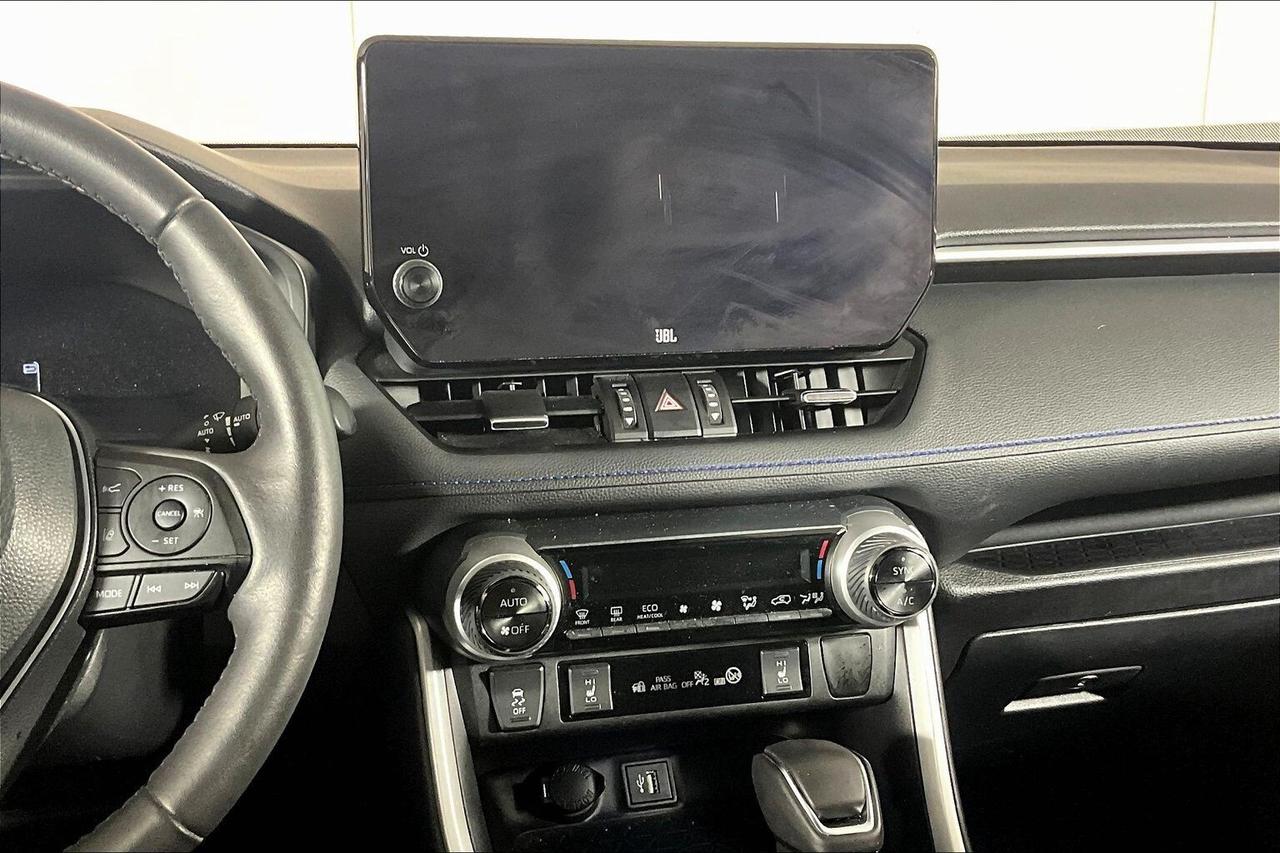 2024 Toyota RAV4 HYBRID XSE AWD Photo