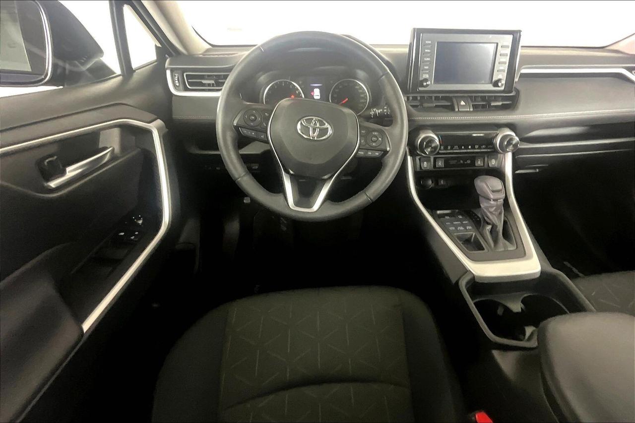 2021 Toyota RAV4 XLE AWD Photo