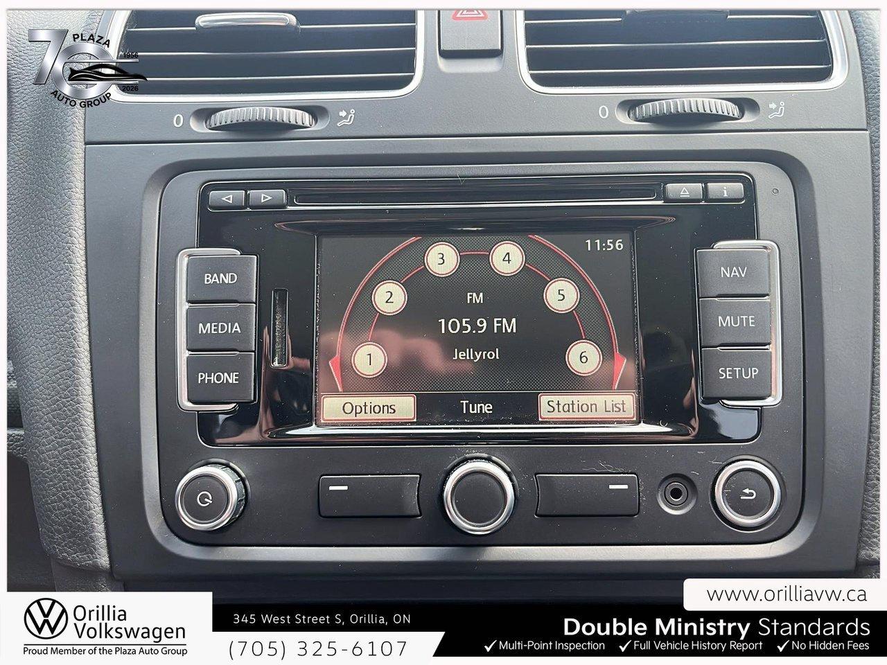 2014 Volkswagen Golf Wagon Comfortline Steering Audio Controls   Leatherette Photo