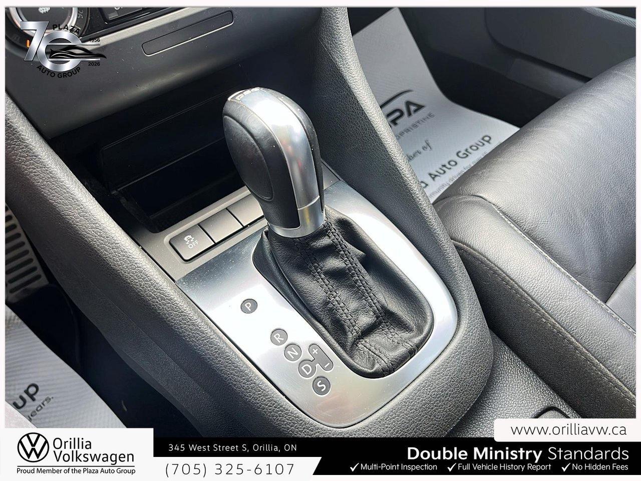 2014 Volkswagen Golf Wagon Comfortline Steering Audio Controls   Leatherette Photo