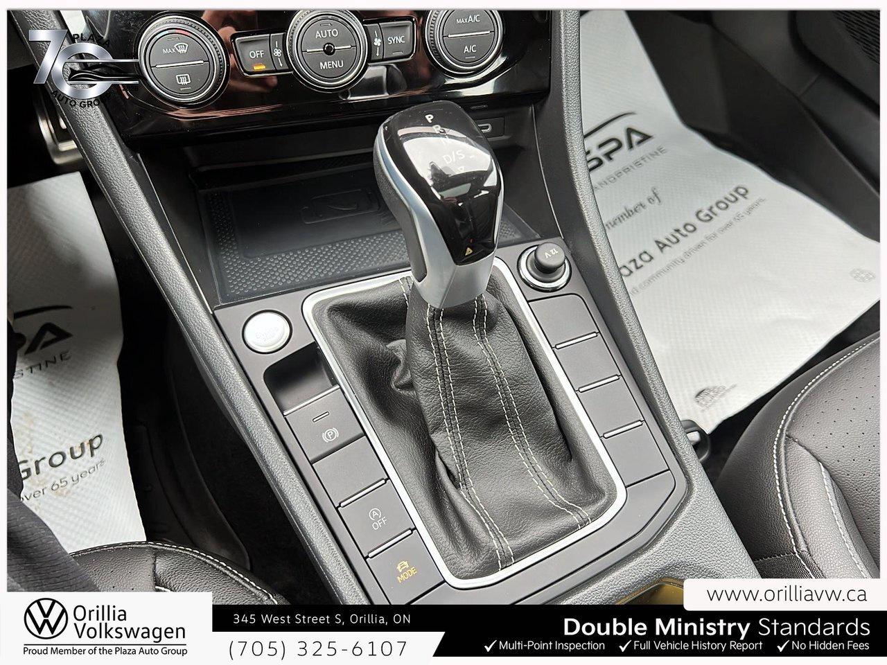 2024 Volkswagen Jetta Comfortline Remote Start   Ambient Lighting / Photo