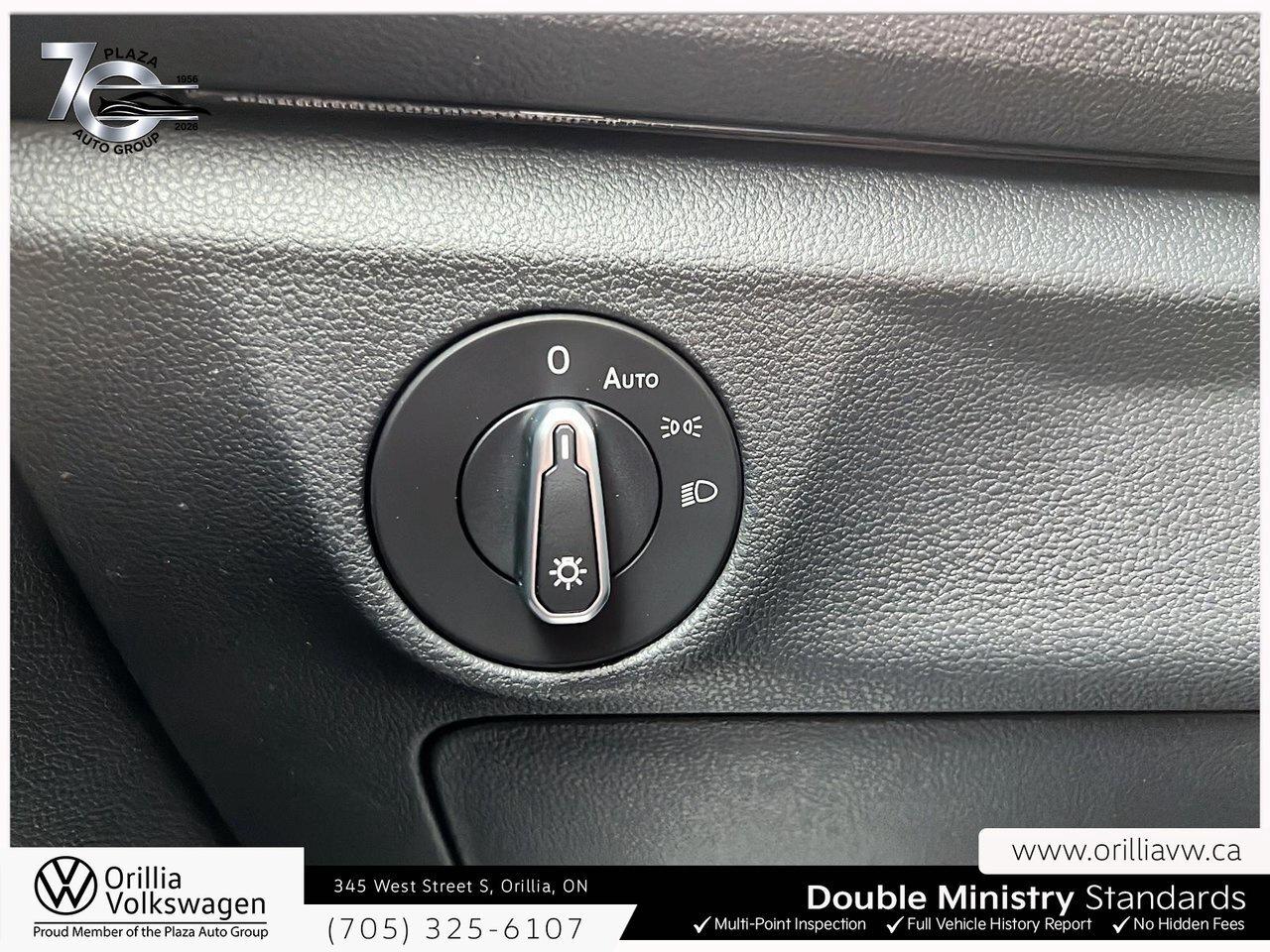 2024 Volkswagen Jetta Comfortline Remote Start   Ambient Lighting / Photo