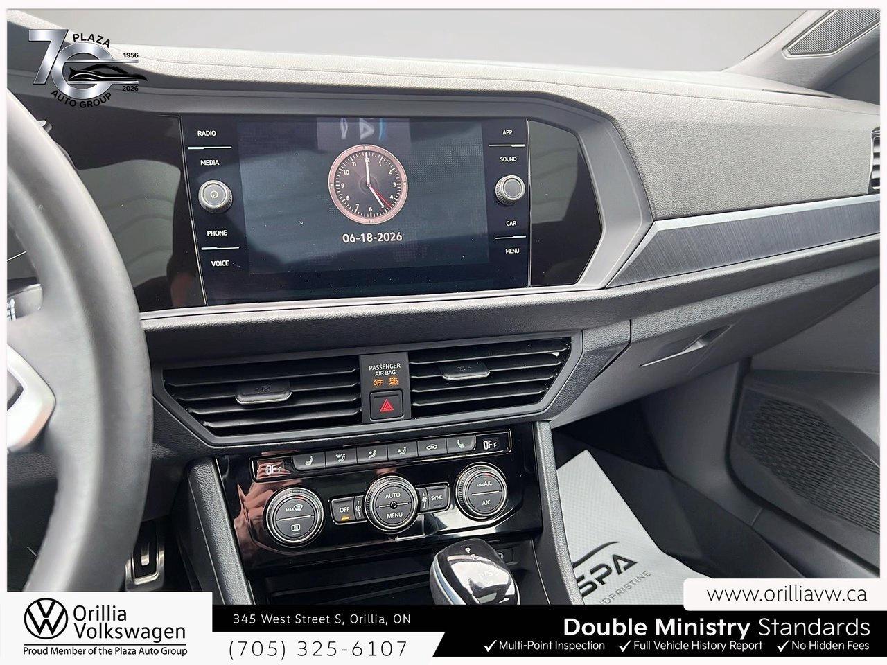2024 Volkswagen Jetta Comfortline Remote Start   Ambient Lighting / Photo