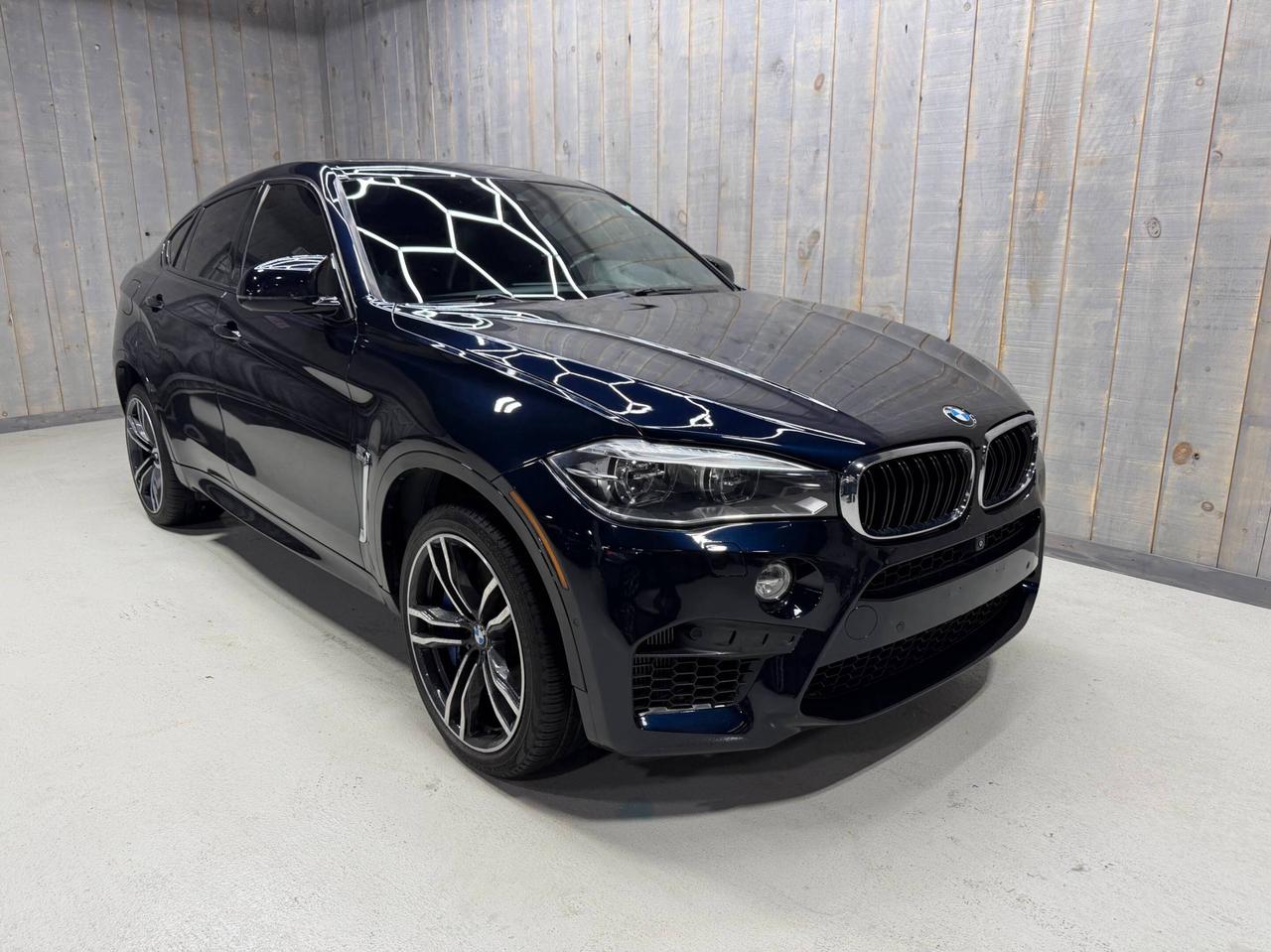 2017 BMW X6 M AWD 575HP HEADS UP SOFT CLOSE HARMON KARDON Photo