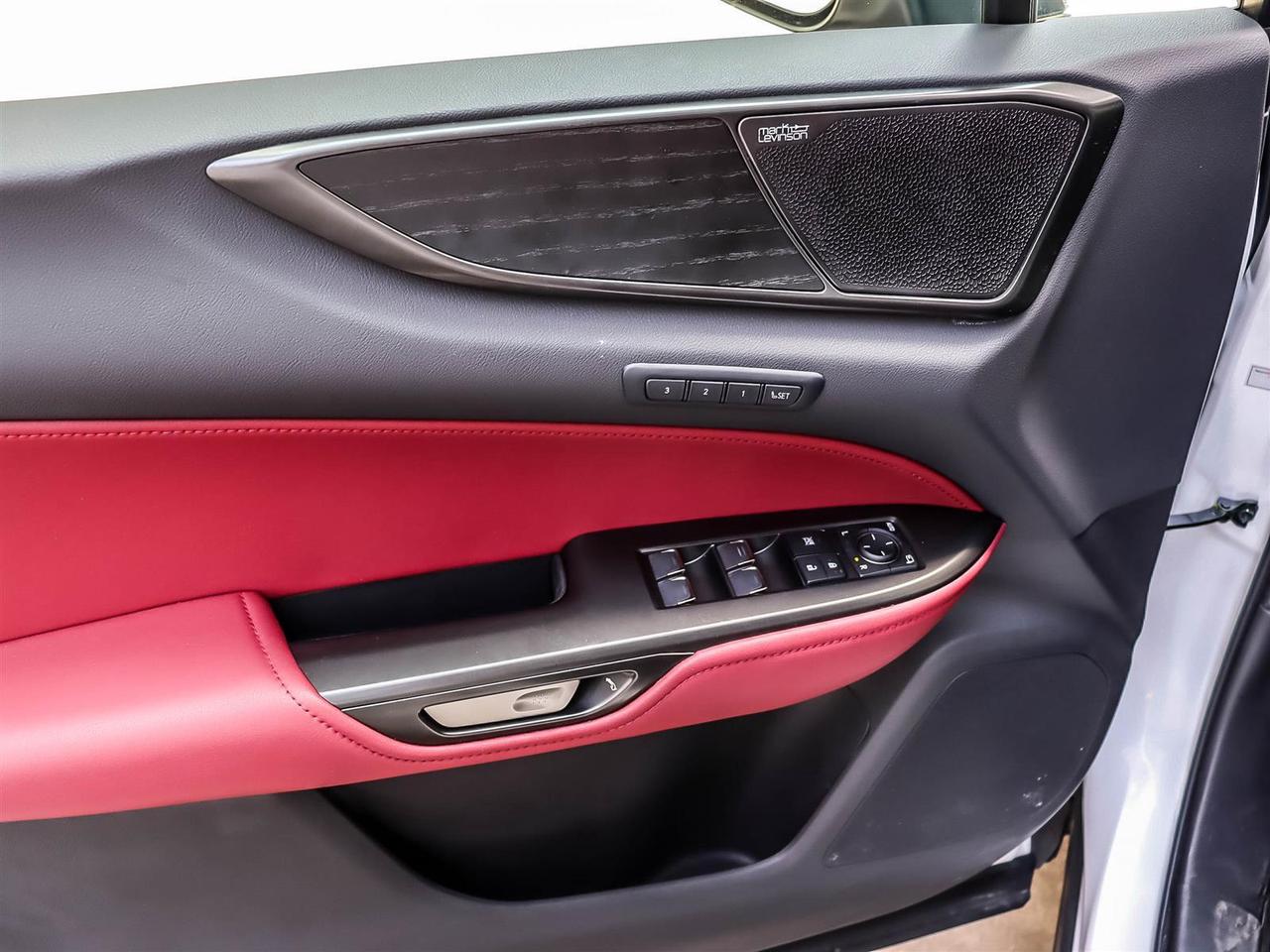 2025 Lexus NX 350h Executive Pkg Nav Pano Roof HUD Mark Levinson Photo4