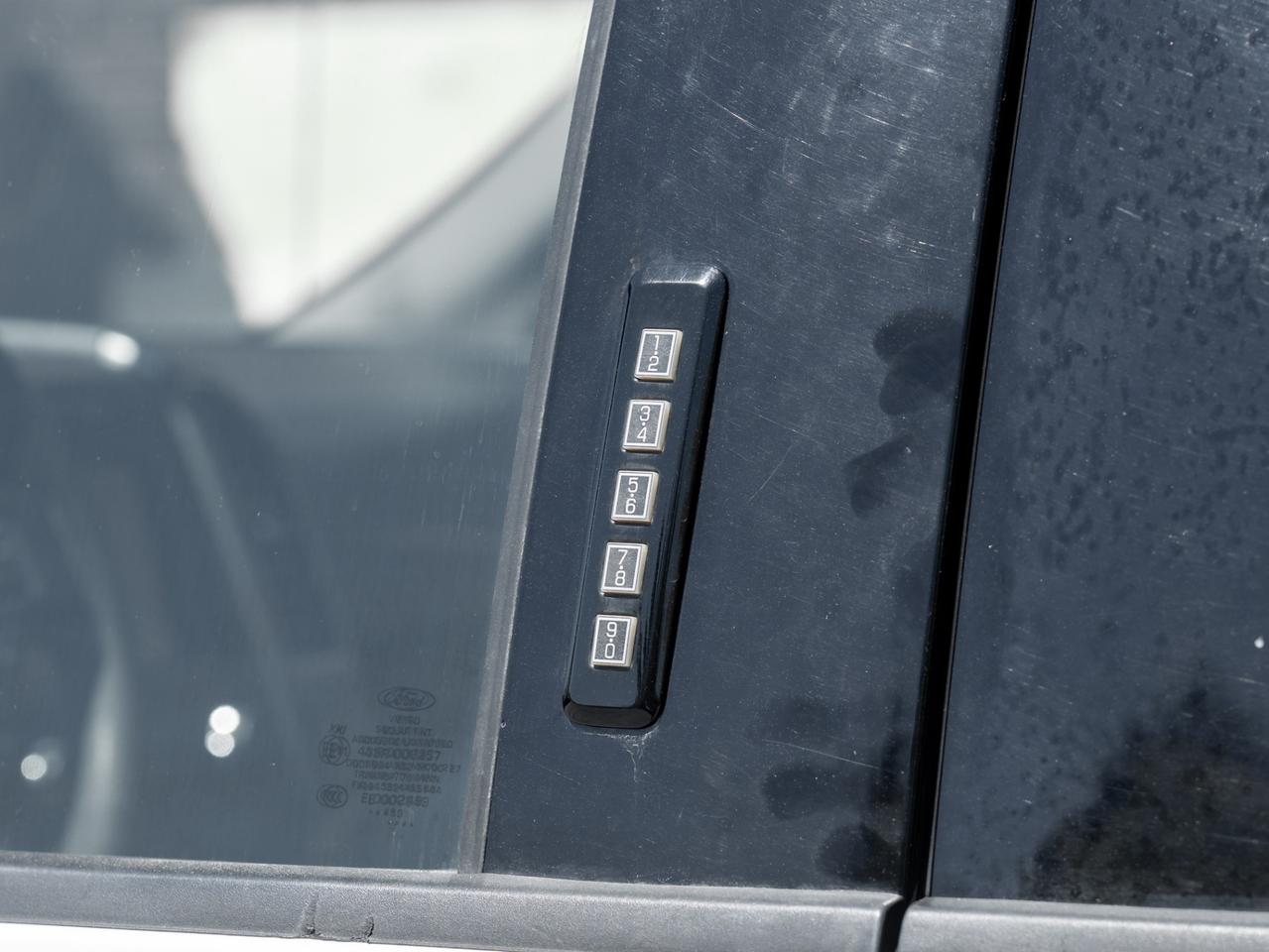 2019 Ford F-150 XL 4WD SuperCrew 6.5' Box, Camera Photo3