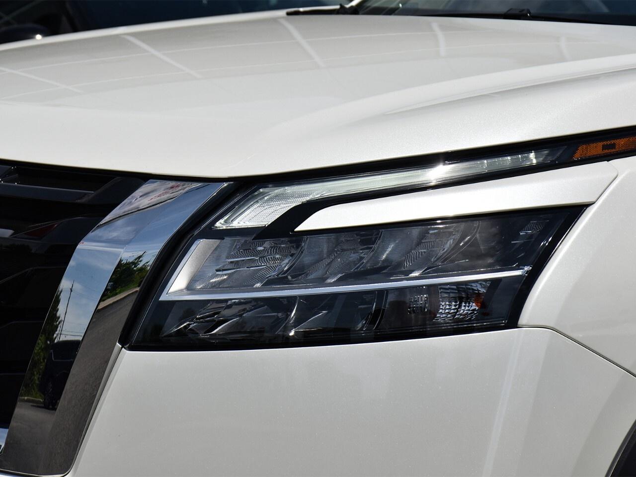 2024 Nissan Pathfinder SL PREMIUM, 8 PASSENGER, BOSE AUDIO Photo