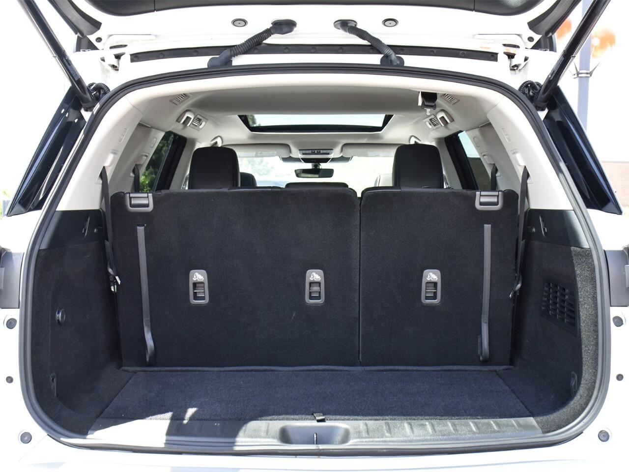 2024 Nissan Pathfinder SL PREMIUM, 8 PASSENGER, BOSE AUDIO Photo
