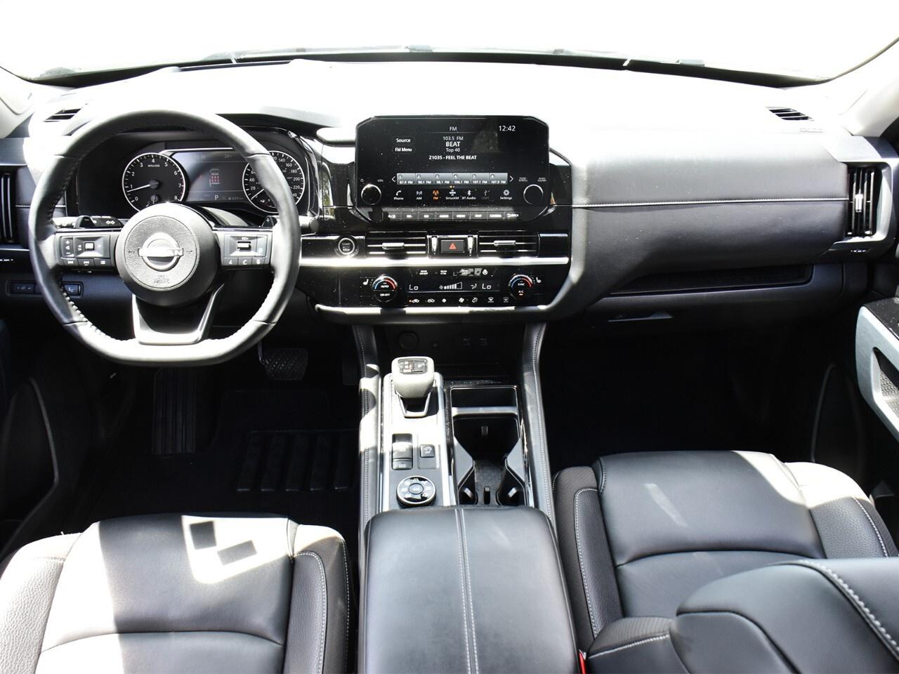 2024 Nissan Pathfinder SL PREMIUM, 8 PASSENGER, BOSE AUDIO Photo
