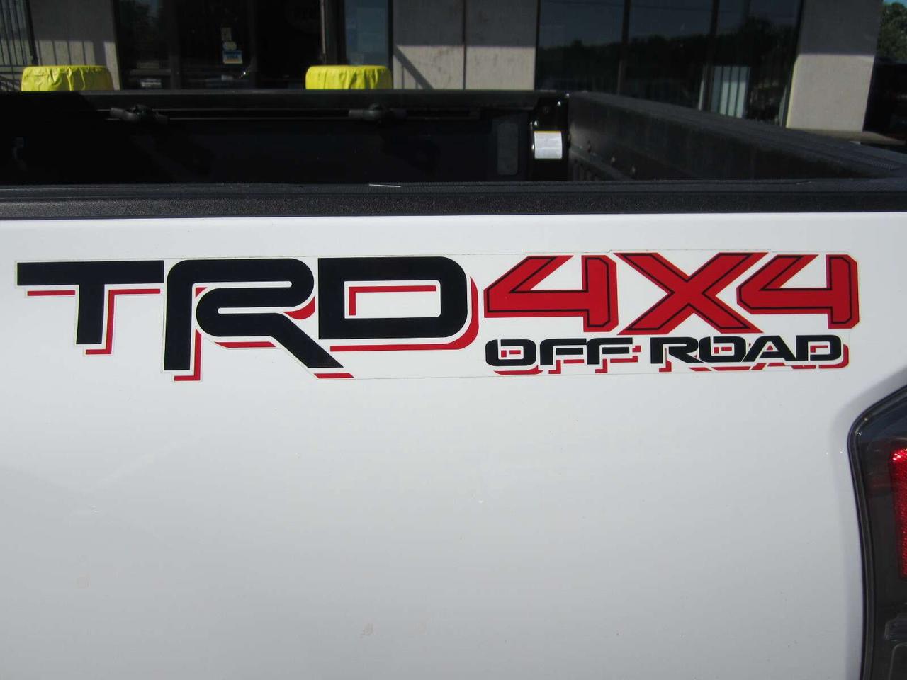 2020 Toyota Tacoma TRD O/R PREMIUM NO ACCIDENTS! 1 PRICE ONLY NO FEES Photo