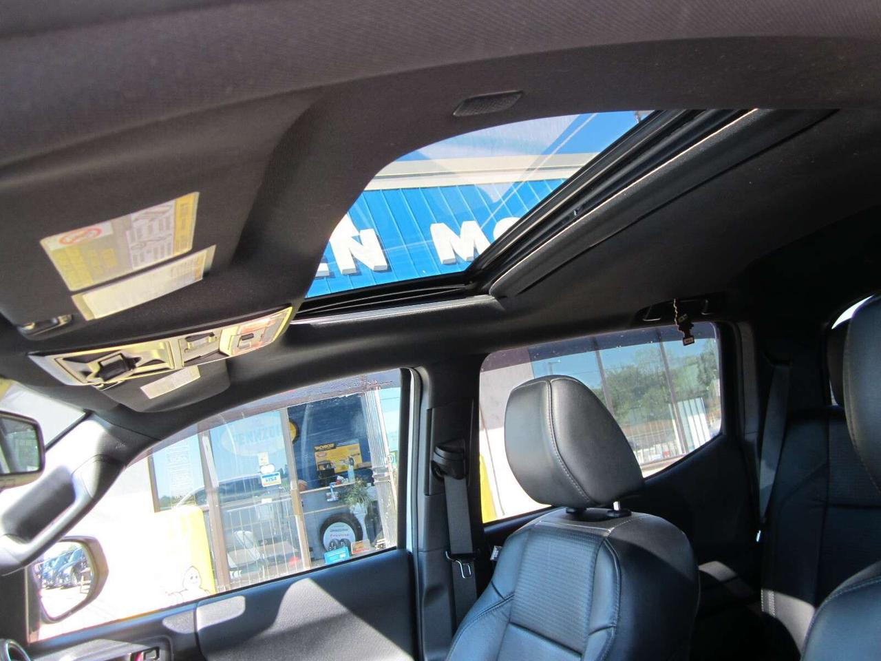 2020 Toyota Tacoma TRD O/R PREMIUM NO ACCIDENTS! 1 PRICE ONLY NO FEES Photo