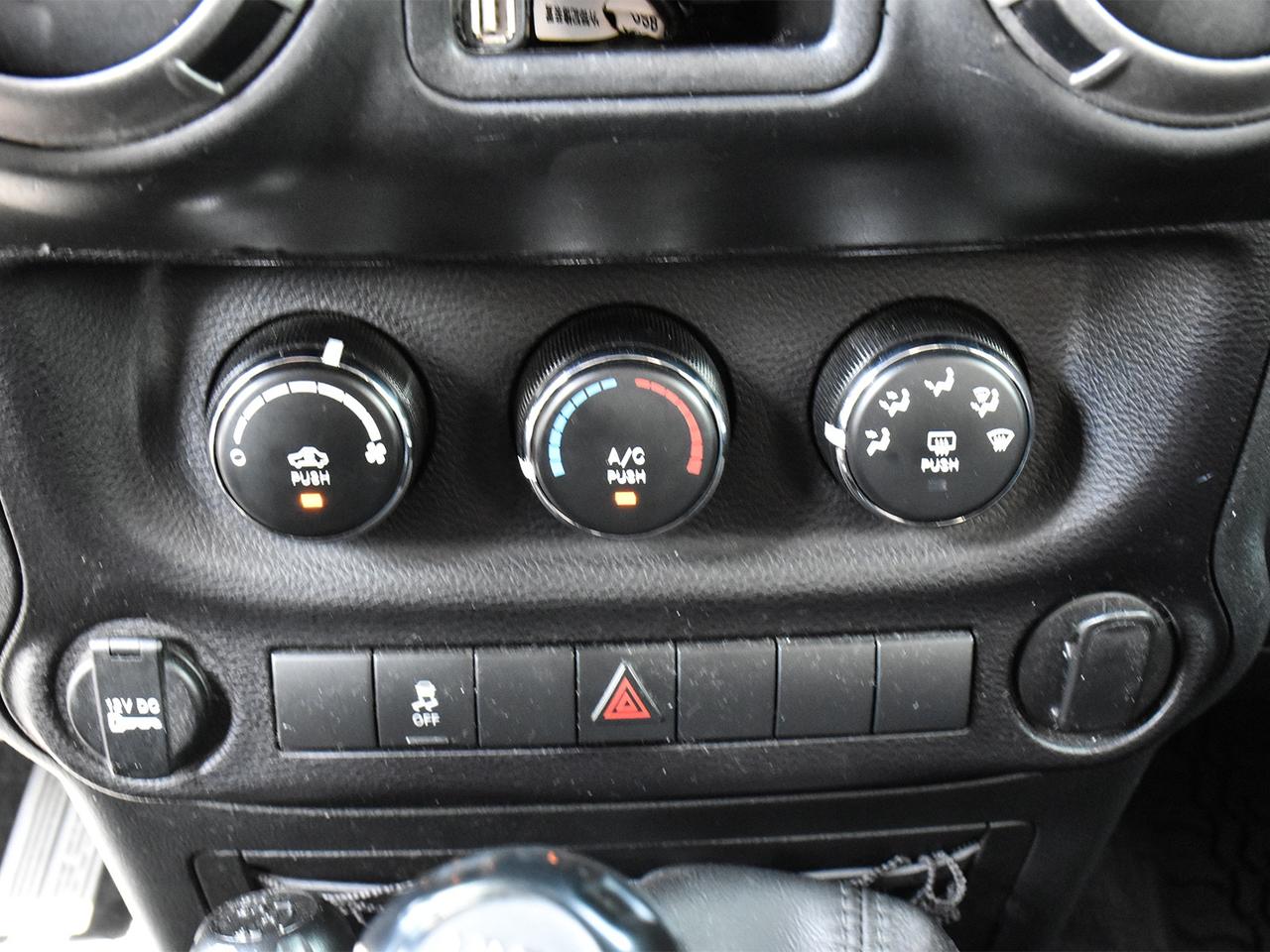 2016 Jeep Wrangler Sport 4WD Back Up Camera Photo