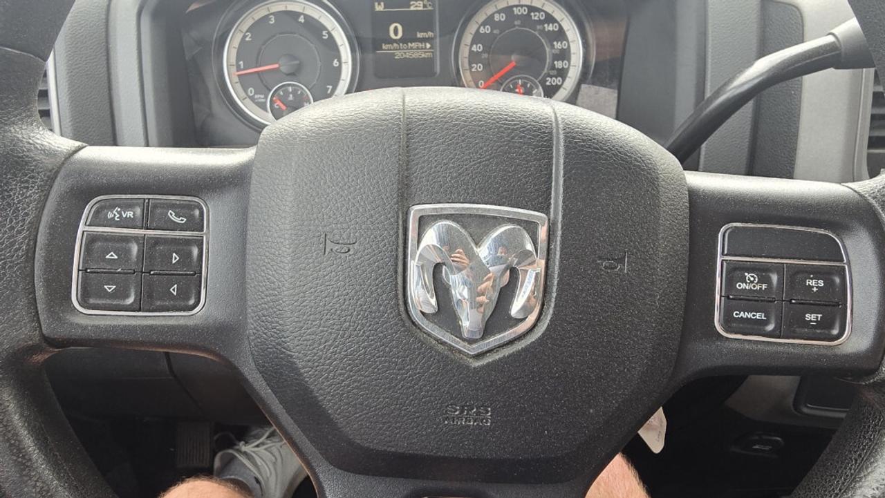 2016 RAM 1500 ST 4x4 - Quad Cab - 5.7L V8 Hemi Photo