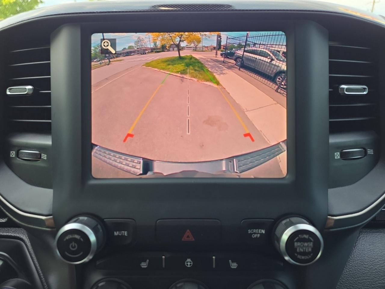 2019 RAM 1500 Sport 4x4 Quad Cab 6'4 Box * NO ACCIDENTS / LEATHE Photo