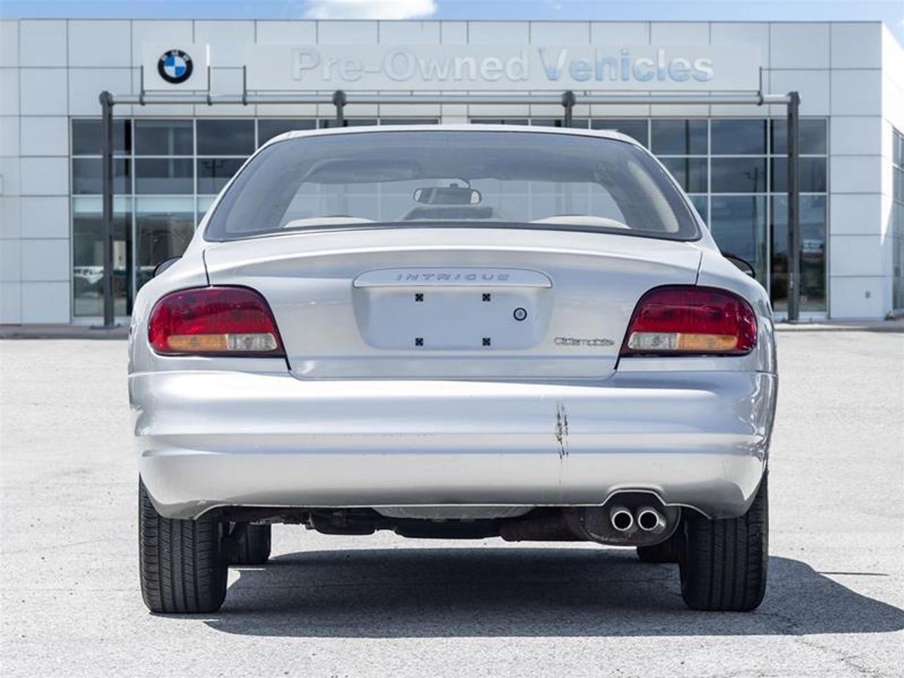 2002 Oldsmobile Intrigue GX 4dr Sedan Photo