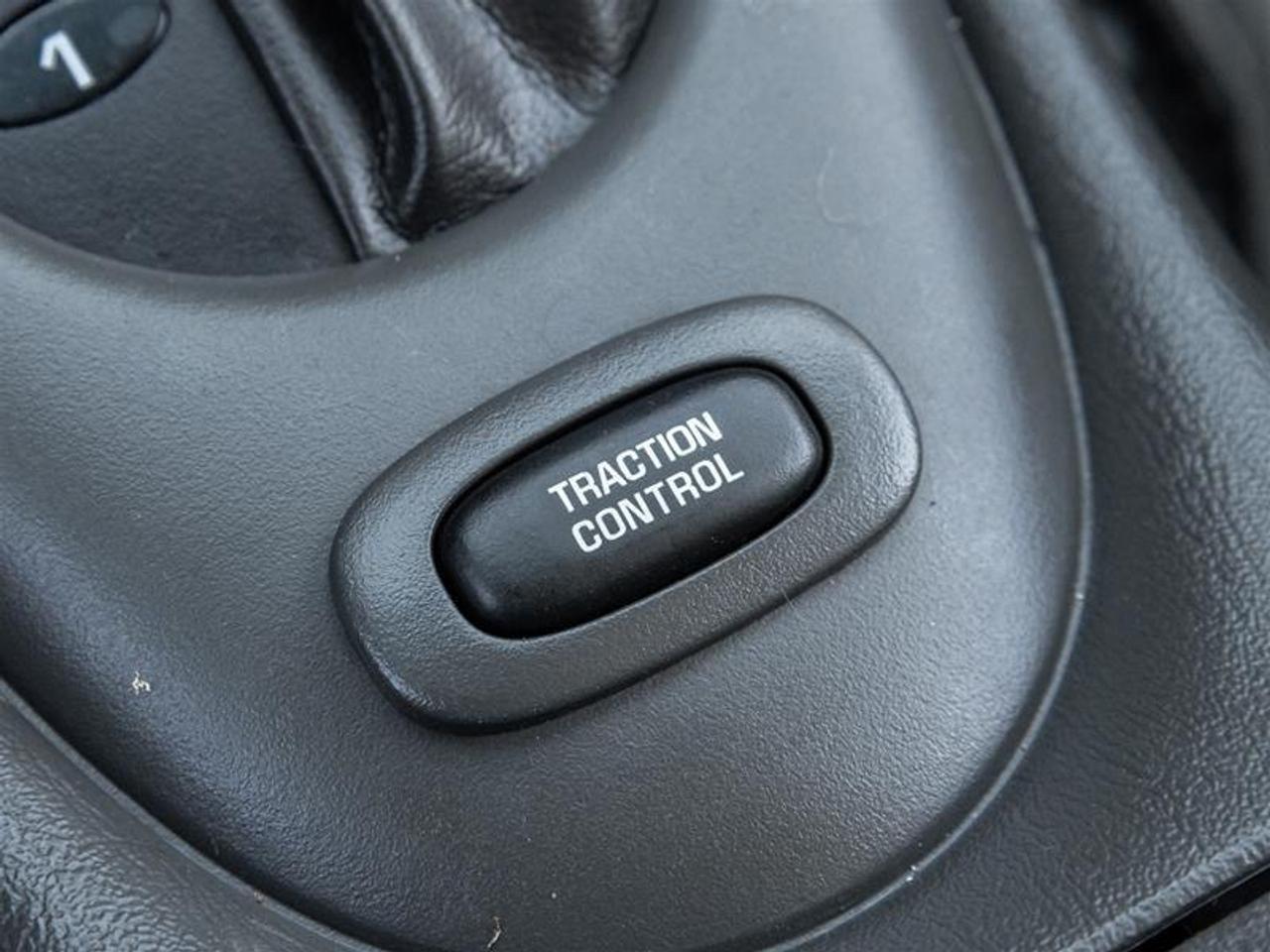 2002 Oldsmobile Intrigue GX 4dr Sedan Photo