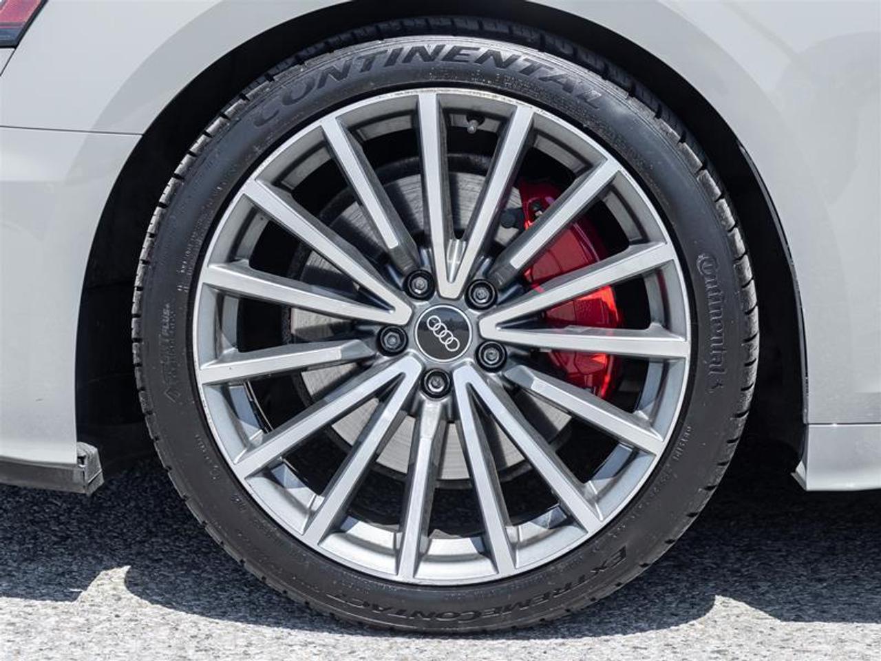 2022 Audi A5 45 Progressiv 4dr All-Wheel Drive quattro Sportback Photo4
