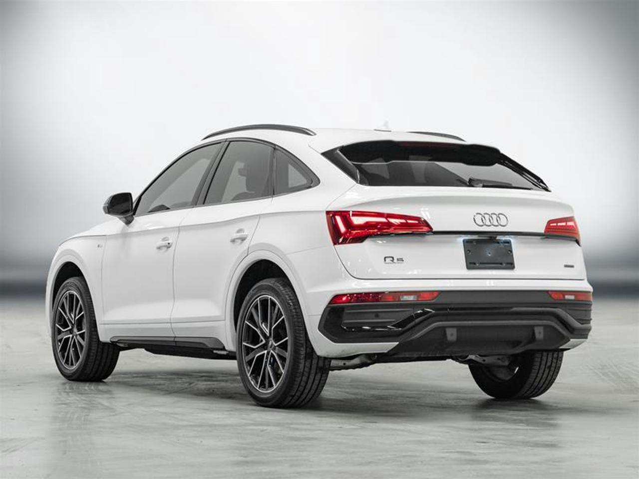 2023 Audi Q5 45 Progressiv 4dr All-Wheel Drive quattro Sportback Photo4
